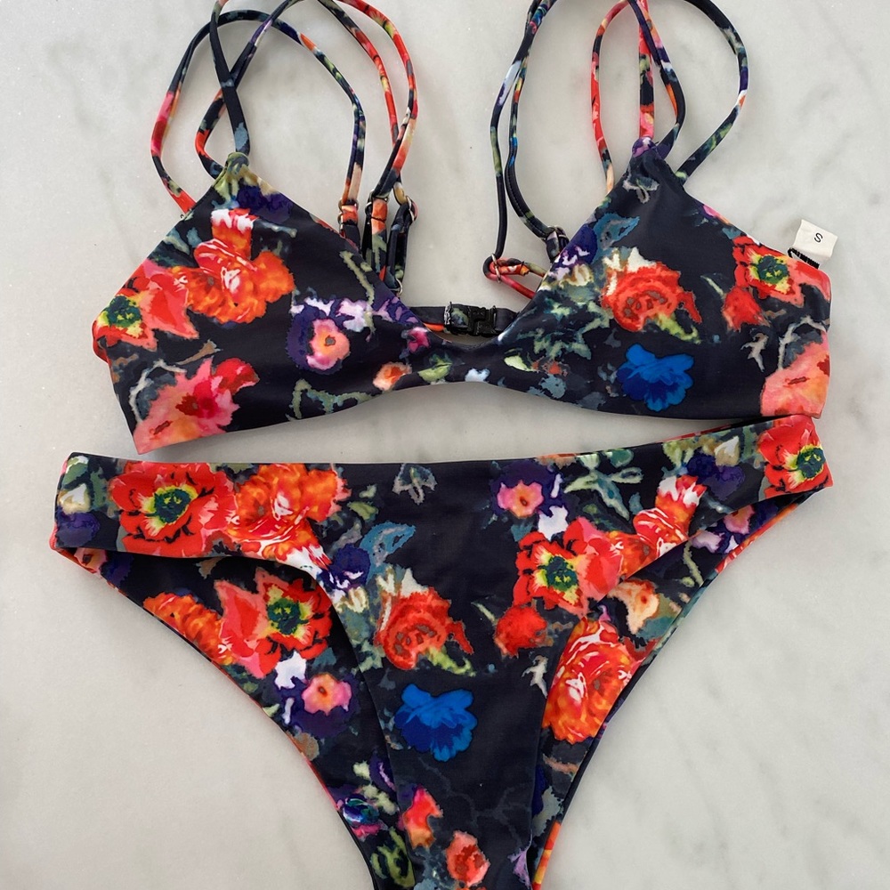Cupshe Bikini